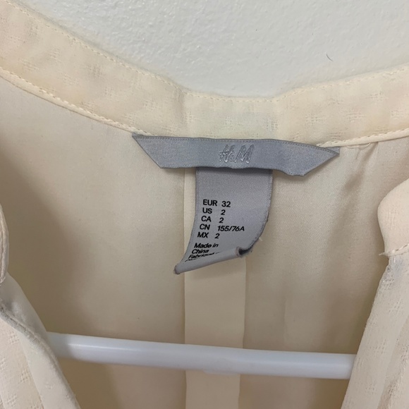 Fun H&M Dress - Picture 4 of 4